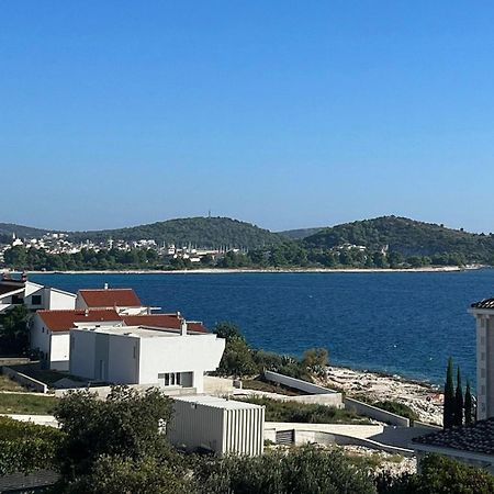 Apartments And Rooms With Parking Space Rogoznica - 10339 Bagian luar foto