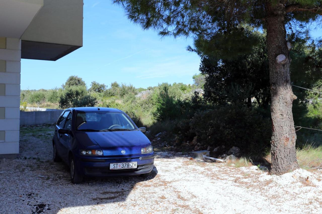 Apartments And Rooms With Parking Space Rogoznica - 10339 Bagian luar foto