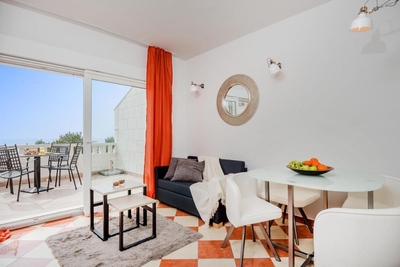Apartments And Rooms With Parking Space Rogoznica - 10339 Bagian luar foto