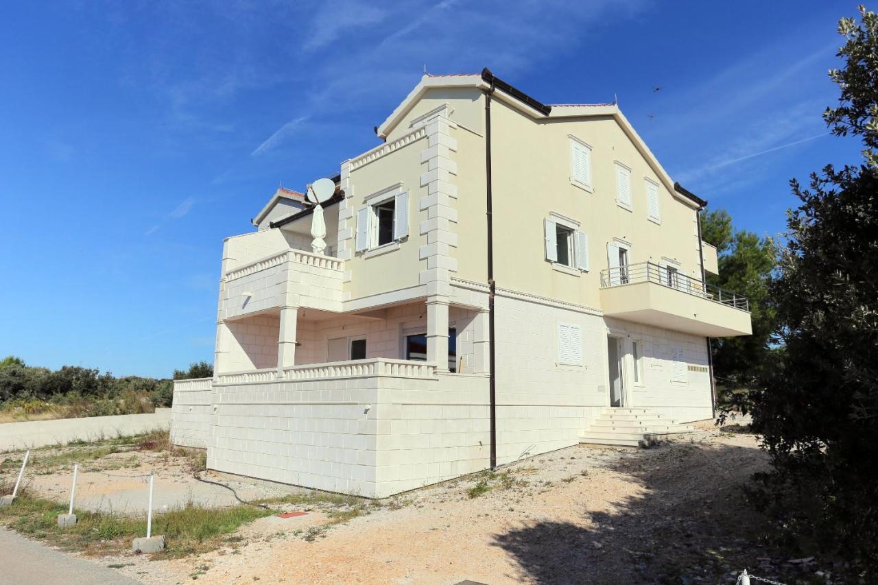 Apartments And Rooms With Parking Space Rogoznica - 10339 Bagian luar foto