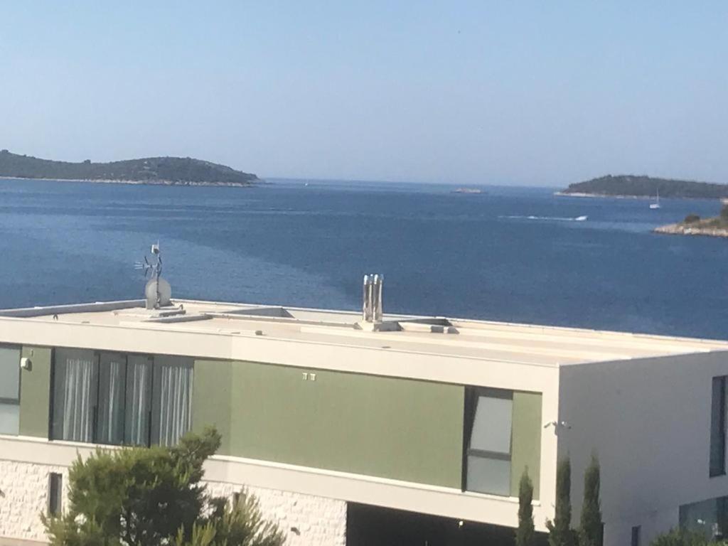 Apartments And Rooms With Parking Space Rogoznica - 10339 Bagian luar foto