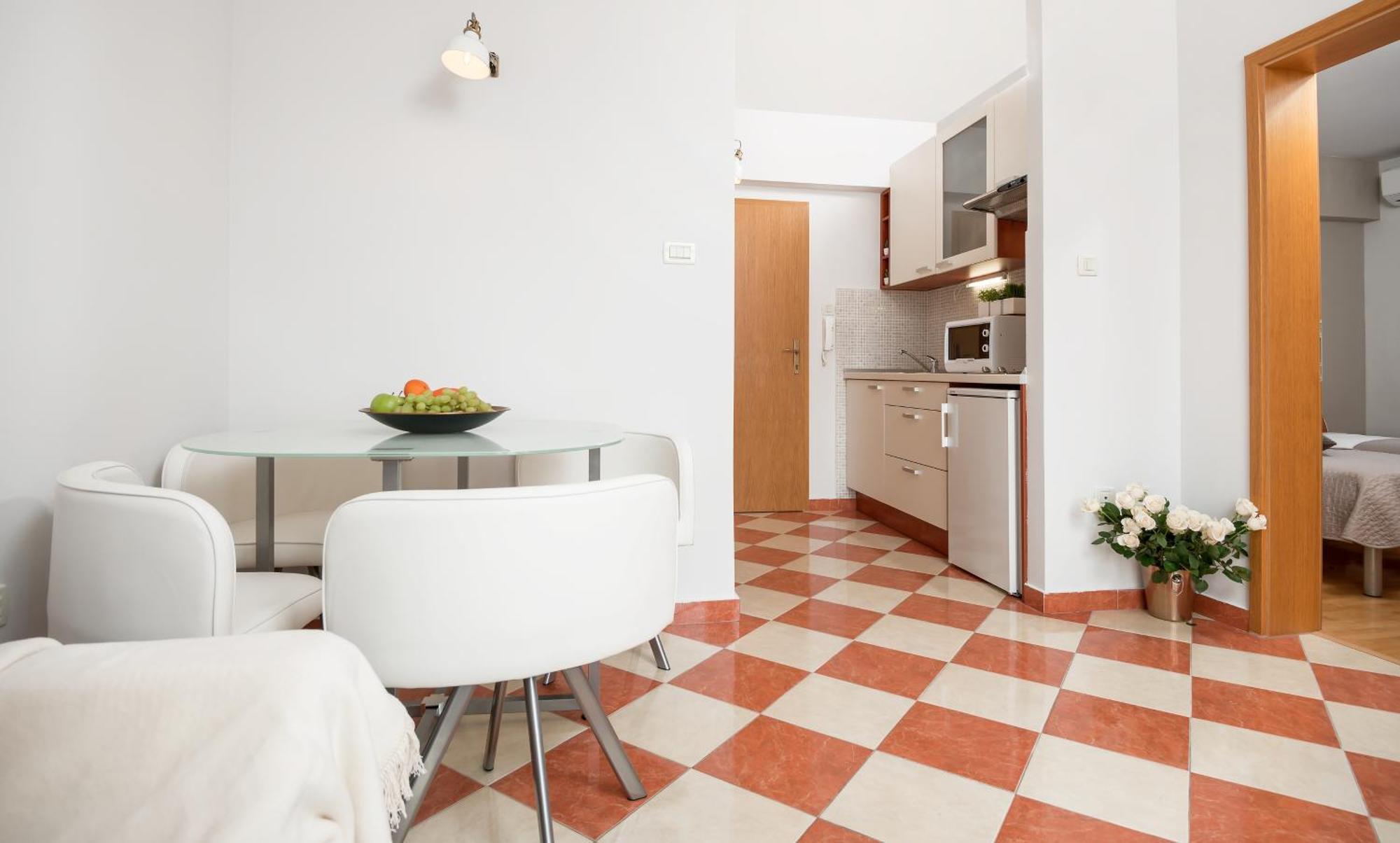 Apartments And Rooms With Parking Space Rogoznica - 10339 Ruang foto