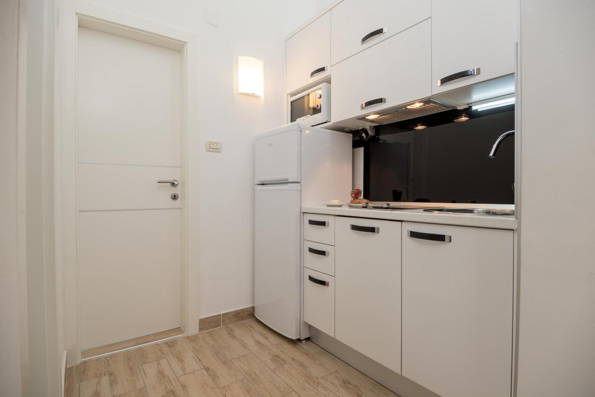 Apartments And Rooms With Parking Space Rogoznica - 10339 Ruang foto